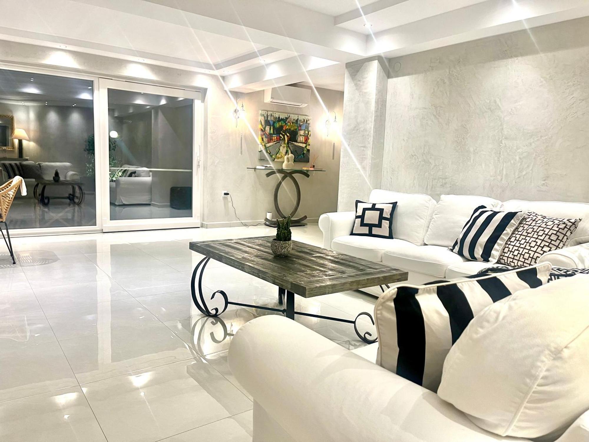 הוילה Nea Iraklitsa Dioni Luxury House מראה חיצוני תמונה